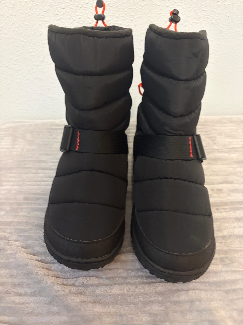 Chaco Black Winter Puffer Boots with Red Accents